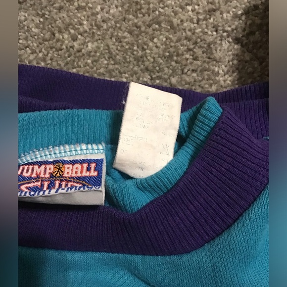 2 onesies and sweater for 18 month 14-18lb baby Disney Tigger, Train & Hornets - Picture 16 of 16